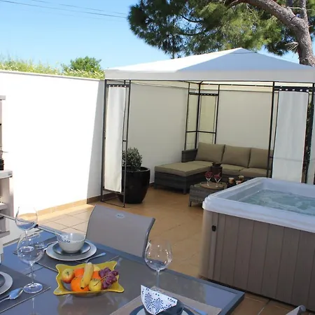 Charming Luz House - T2 With Jacuzzi *