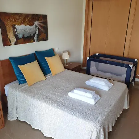 Апартаменты Charming Luz House - T2 With Jacuzzi Тавира